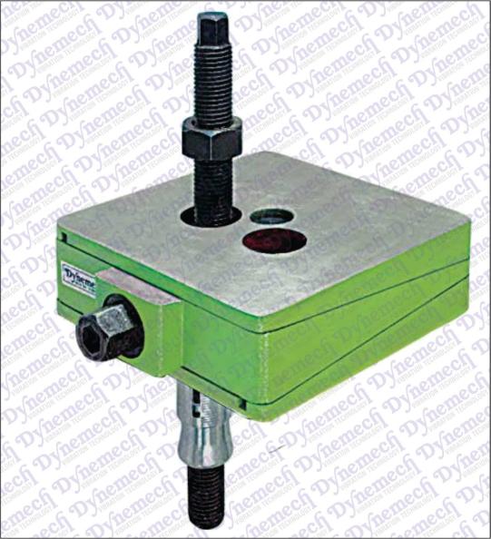 Precision leveling wedge for machinery foot